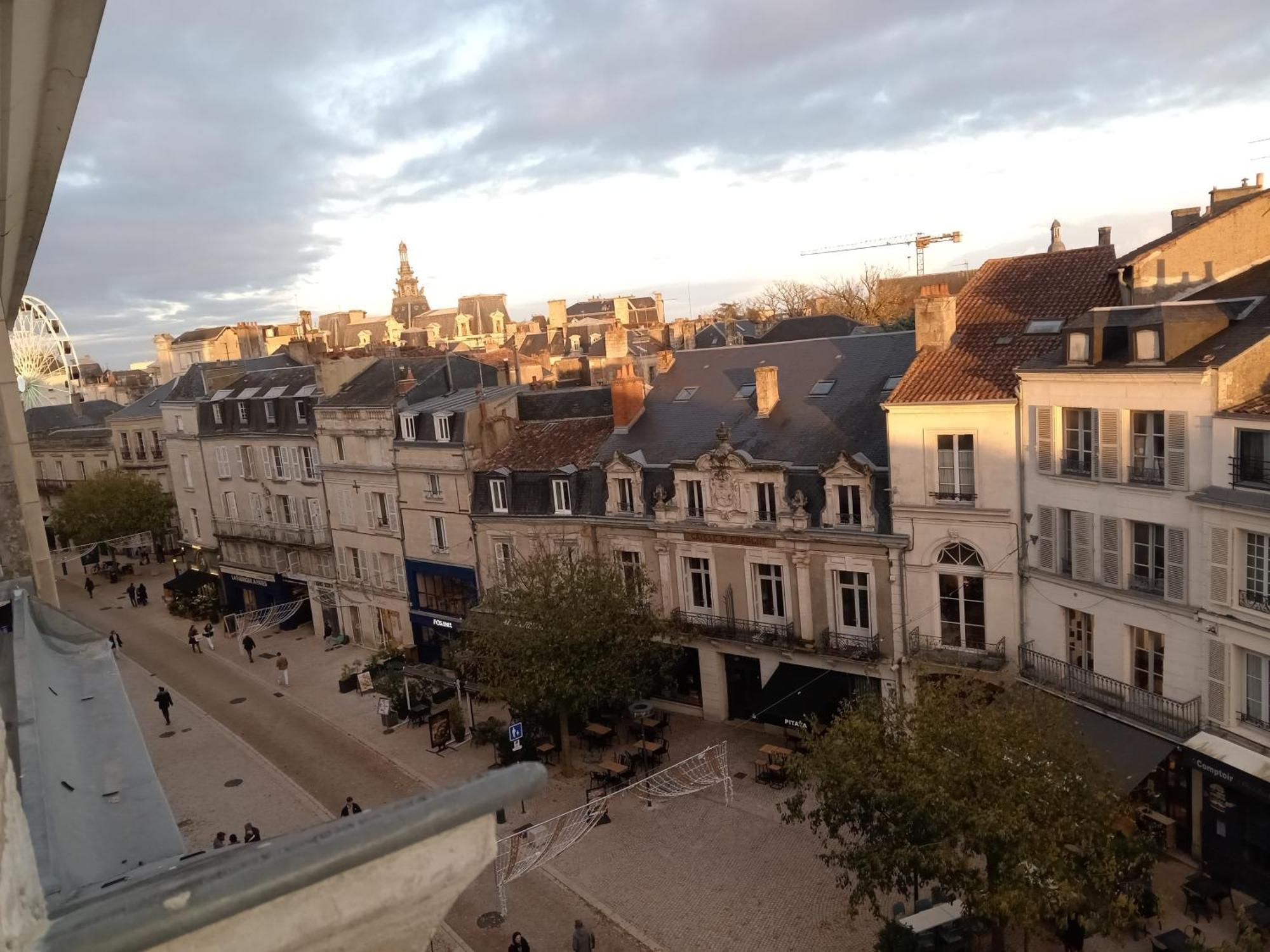 Cosy & Tendance Spa Poitiers Eksteriør bilde